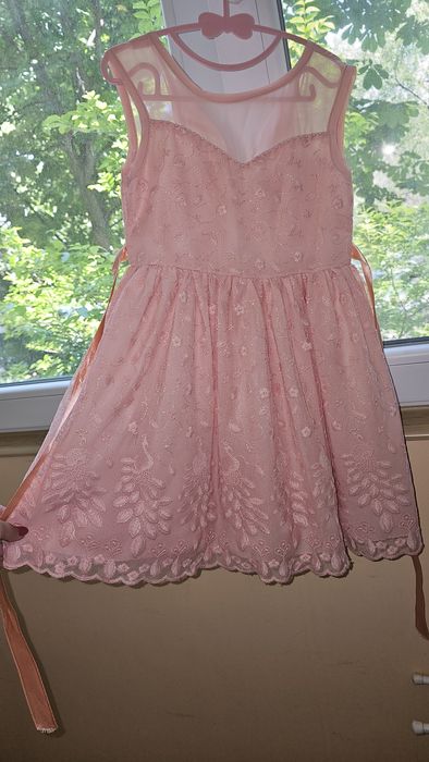 Страхотна рокличка за малка принцеса размер 116 - 6г