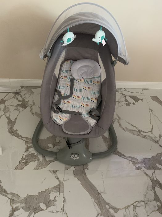 Продам качелю