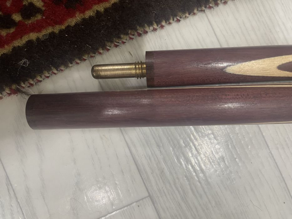 кии билярдный.