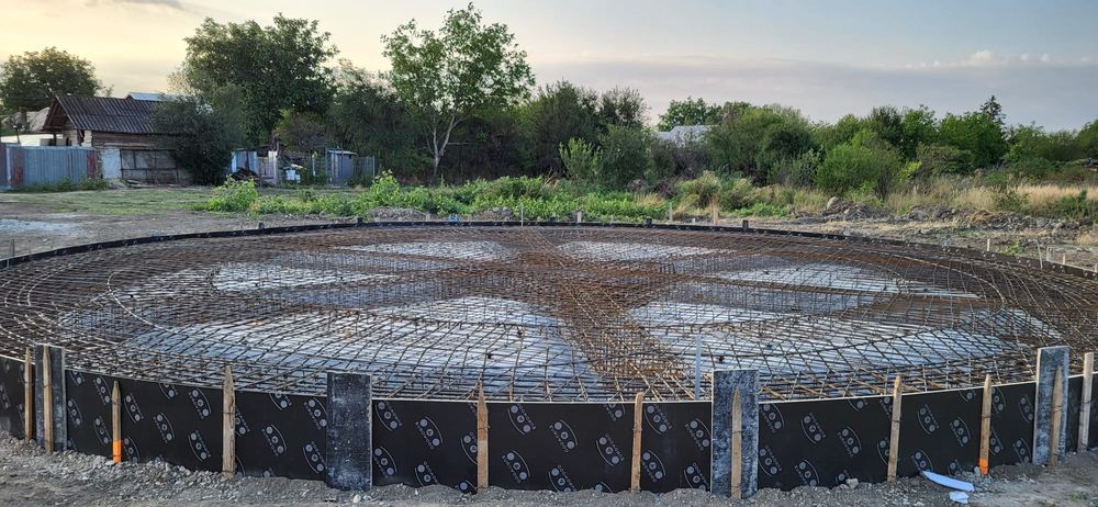 INCHIRIERE Pompa beton RADIER ! Debit 60mc/h 350ml coloana DN125