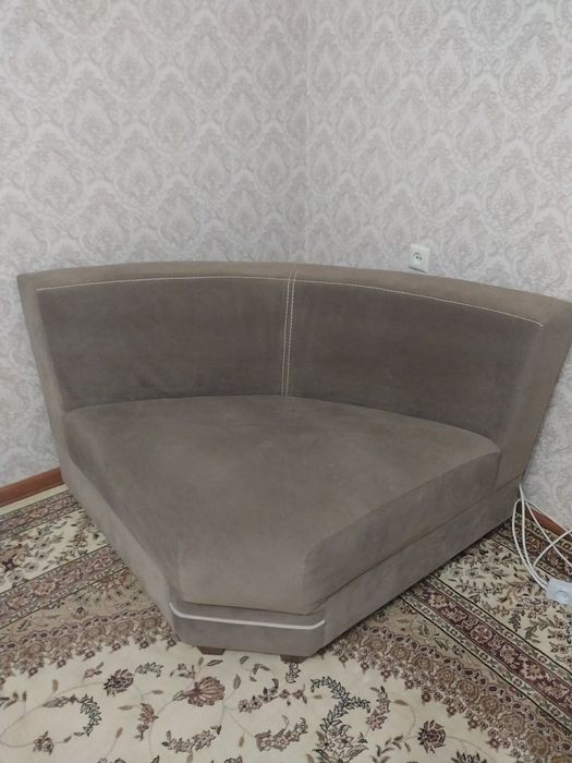 Продам угловой диван