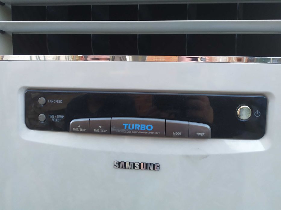 Колонен климатик Самсунг