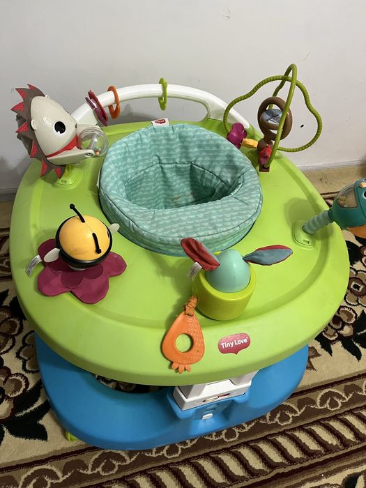 Ходунок детский с игрушечками