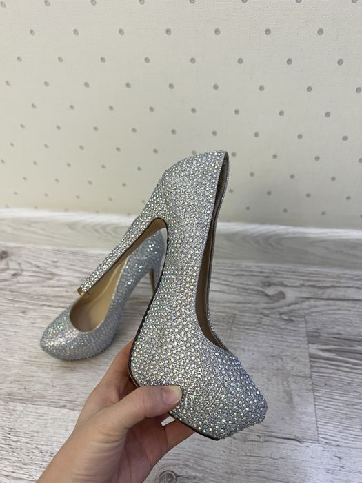 Туфли на высоких каблуках
