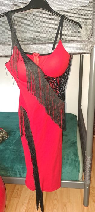 Rochie eleganta rosie