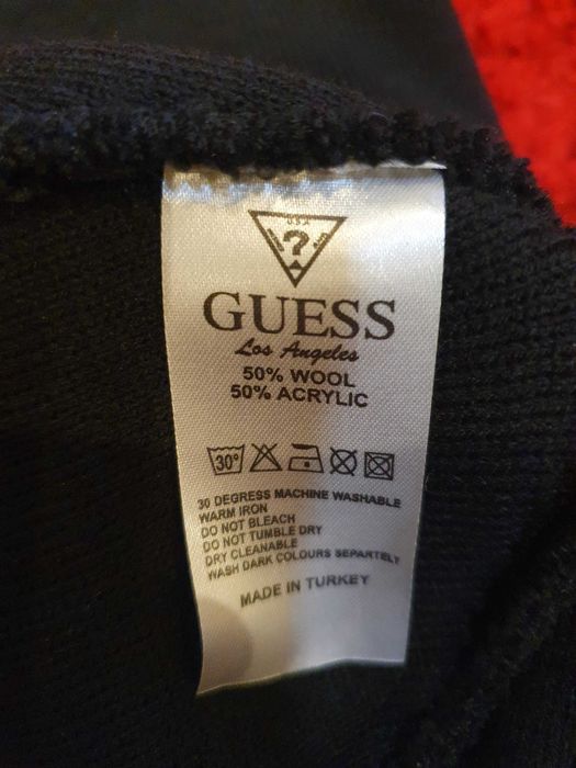 Caciula fes hip hop Hugo Boss Quess