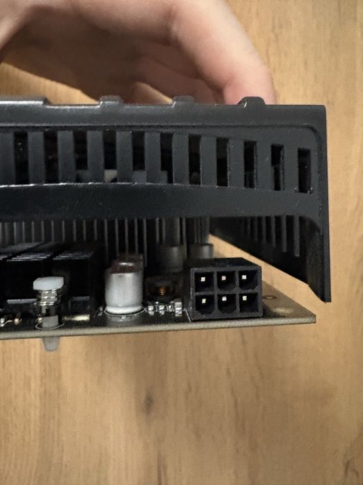 Видеокарта 550ti