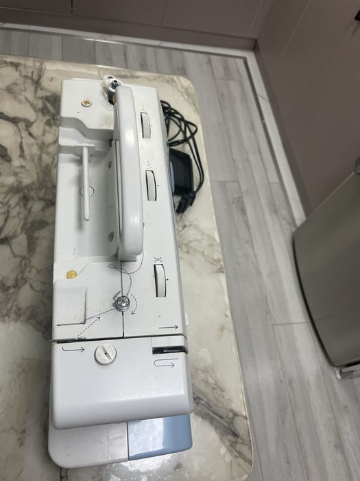 Швейная машинка bernette milan 3