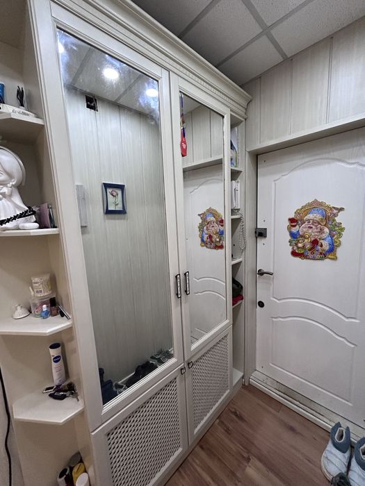 Шкаф для прихожей