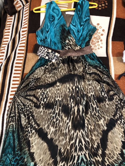 Продам Красивые платья