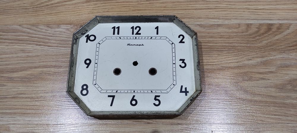 Циферблаты и маятники