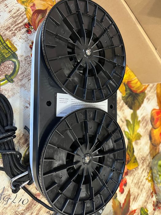 Робот за почистване на стъкла