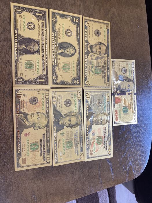 US позлатени долари