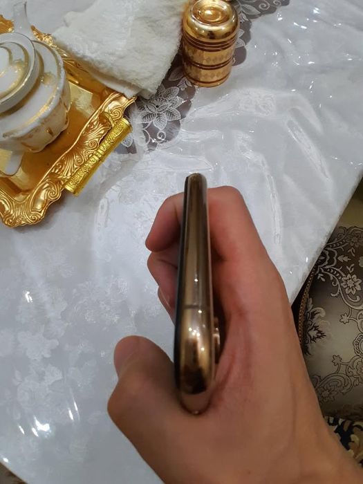 iphone xs gold ideal