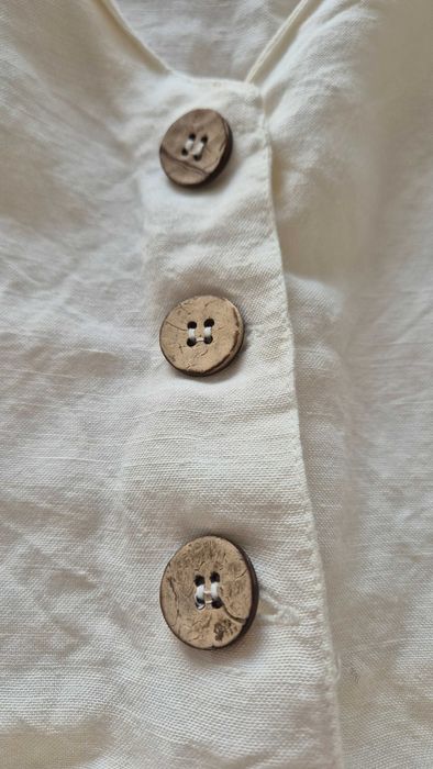 Дамски летен гащиризон от бял лен