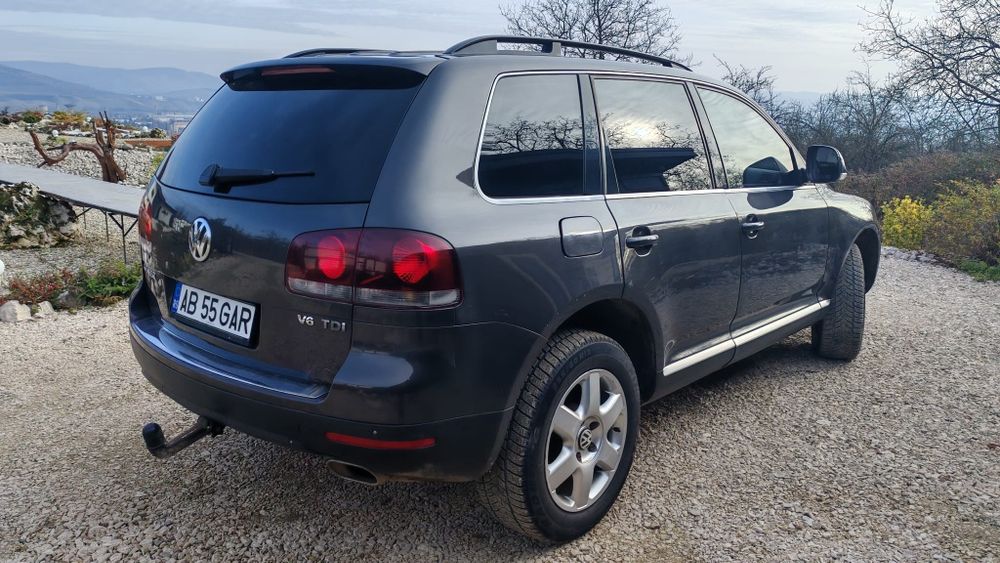 Vând Volkswagen Touareg 4500 € Negociabil