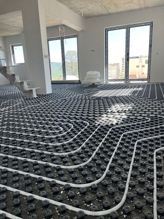 Продава се Къща в Перник, Център - 242 кв.м за 1715 €/кв.м - Снимка #17