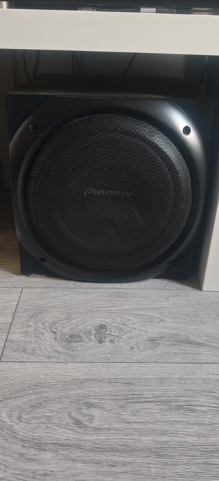 Boxe Akai  subwoofer