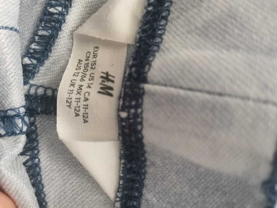 Pantaloni largi, 11 ani