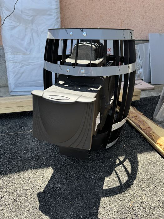 Продам угольную чугунную печь