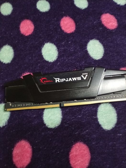 RAM 16 gb ripjaws v