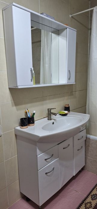 Продам ванную мебель