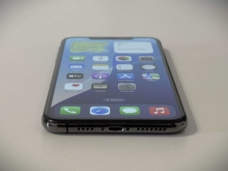 Бартер! Отличен! iPhone XS Max 256GB Space Black (Черен) 81% Батерия!