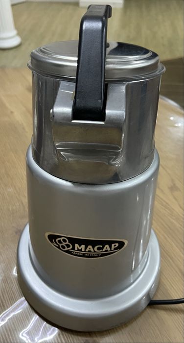 Соковыжималка для цитрусовых