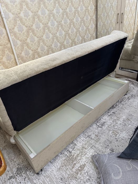 Продается раскладные диван и два кресло