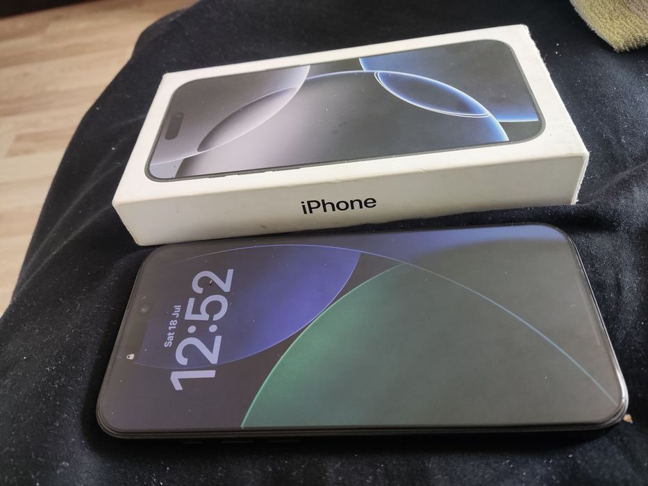 Продавам aifon 16 pro max