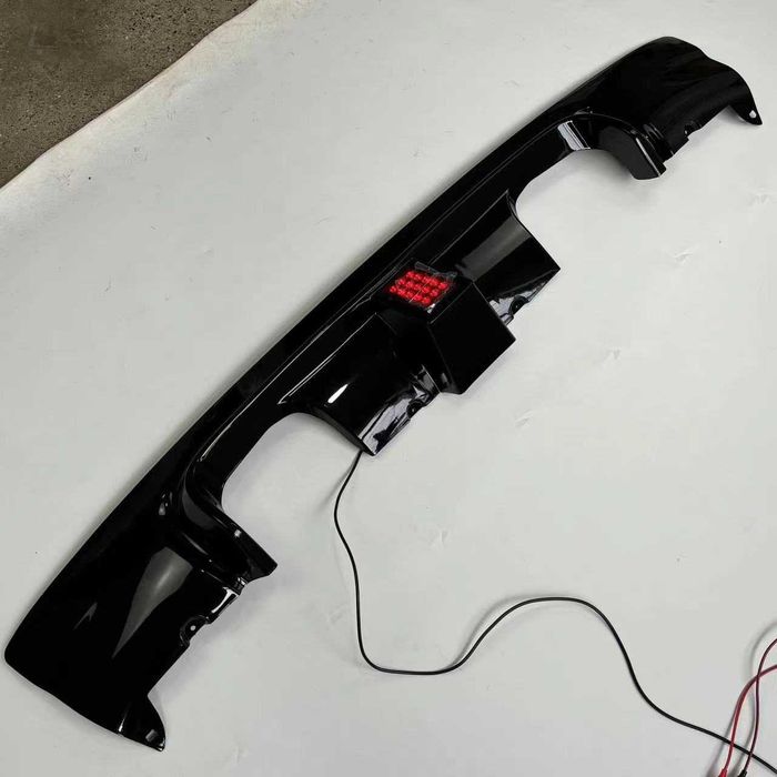 Дифузьор за БМВ Е46 М3 BMW E46 M3 LED STOP