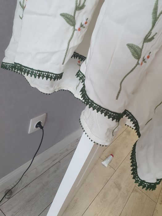 Платье женское с вышивкой