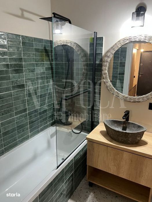 Apartament 3 camere de vanzare in Floresti