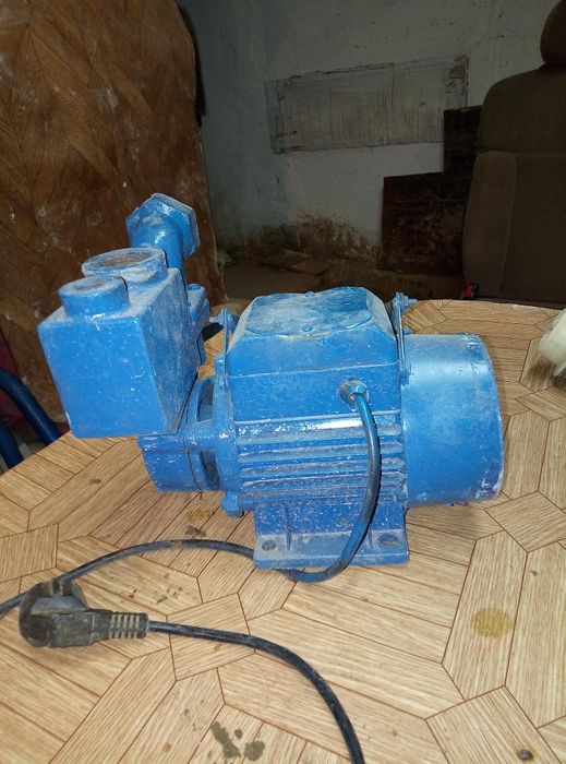 1. водяной насос.