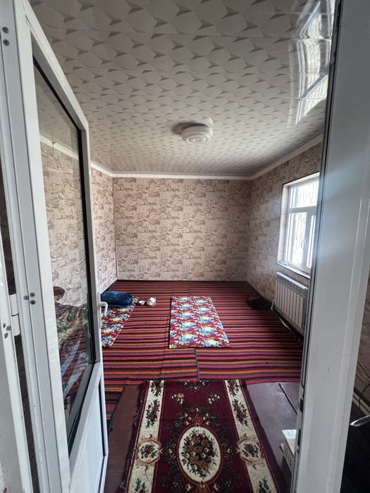 Dacha kvartiraga almashtiriladi hamma sharoitlari bor shahar markazida