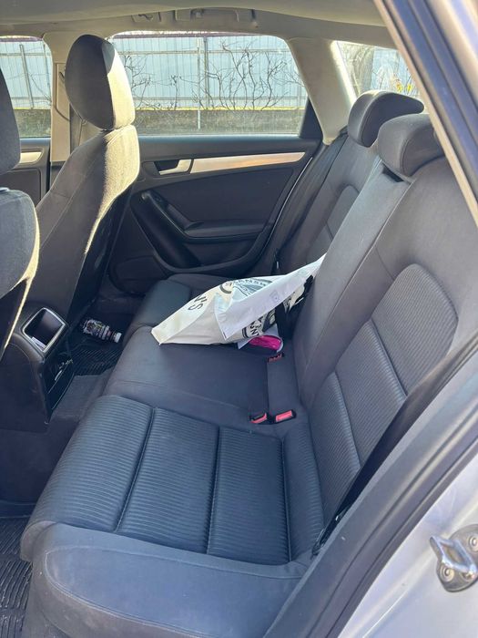 Vând Audi A4 B8 an2009