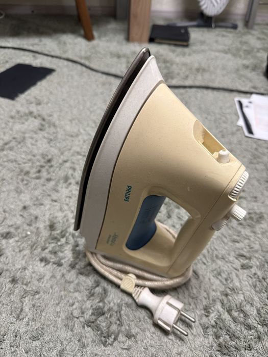 Утюг Philips Mistral 44 Steam Boost