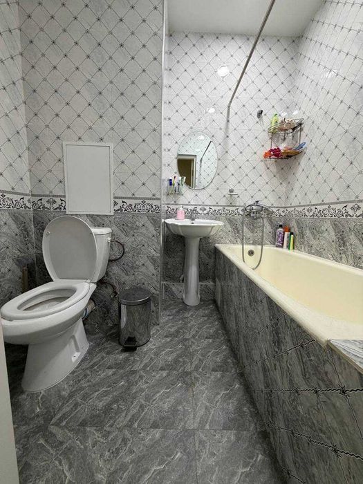 ПРОДАЕТСЯ 4/3/5 на: Карасу-1 Ор.р: Конечка, школа 209 92м2
