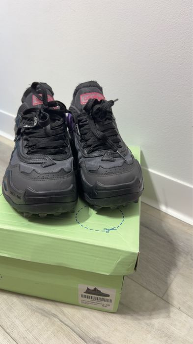 off white odsy 1000