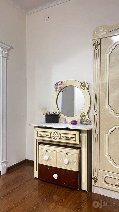 Detskiy shkaf va krovat va komplektda tyurmo detskiy