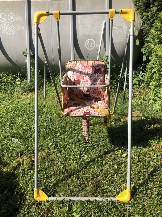 Качеля детская уличная.