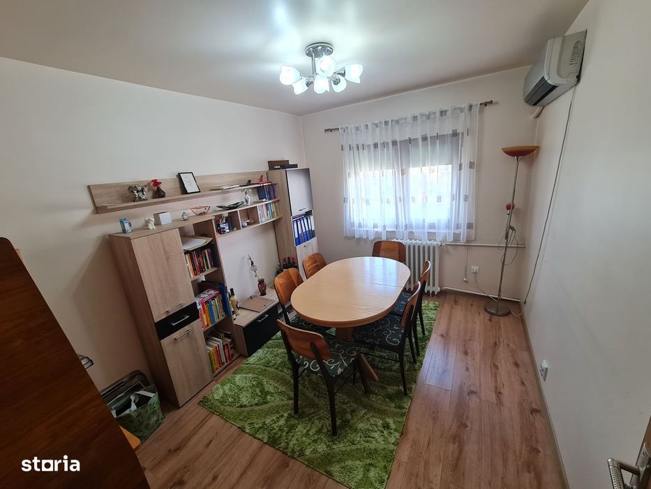 Vand apartament 5 camere Micalaca Str Abrud,2b.Decomandat,Spatios100mp