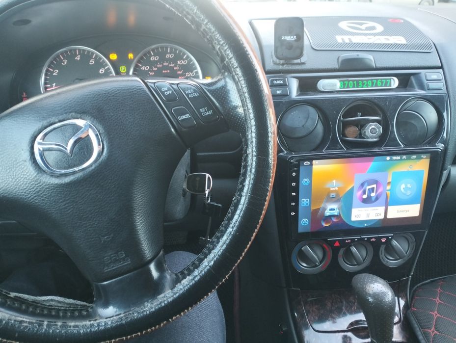 Mazda 6   2005.  Обьем 2.3 автомат коробка