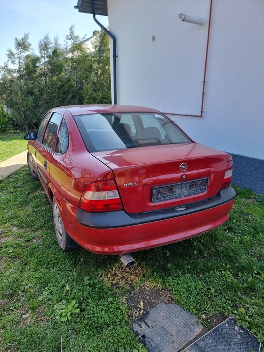 Opel vectra  16 benzina   16v pentru  dezmembrari .menționez