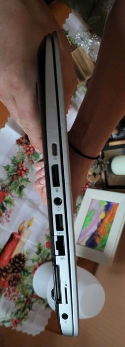 laptop hp in stare ca  nou