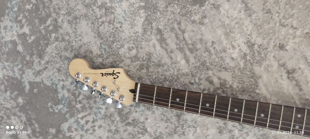 Электрогитара Squir fender