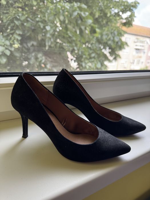 Pantofi stiletto negri