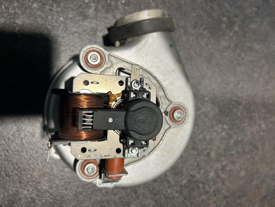 Вентилятор ( турбина) на котел Buderus