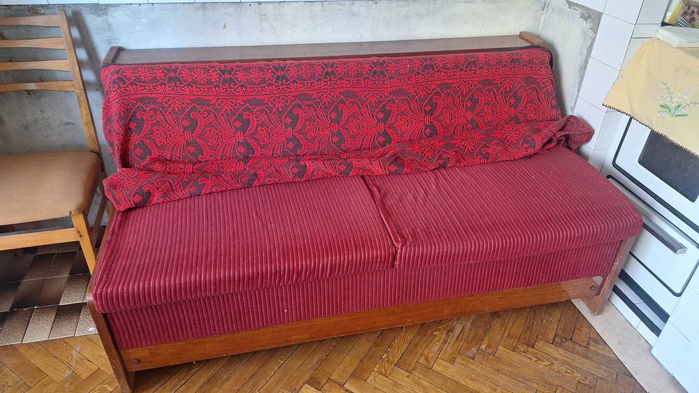 Подарявам мебели