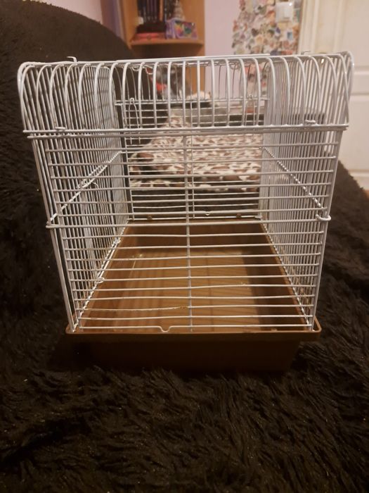 Продам клетку для хомяка